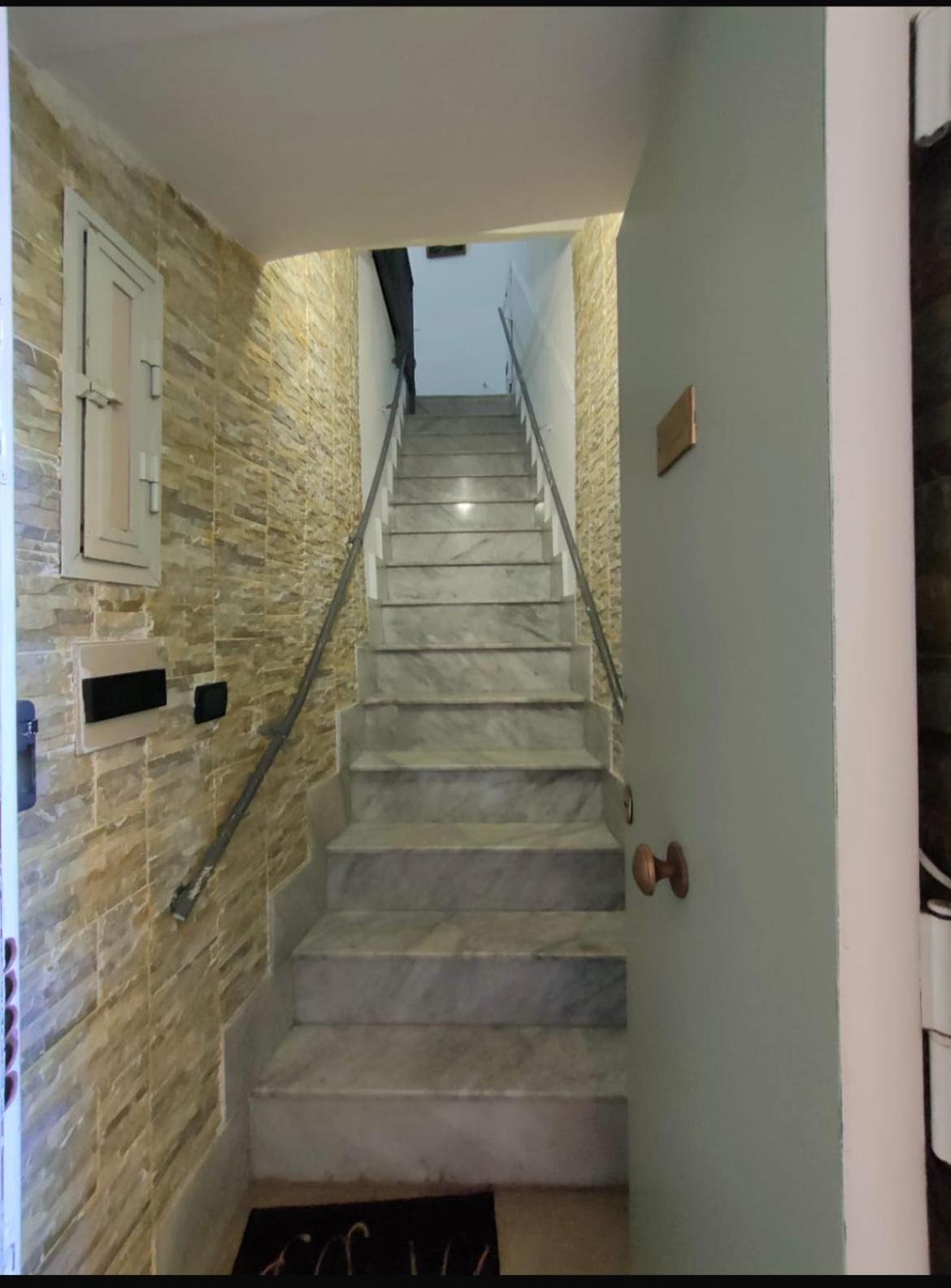 Mari Mari Appartement Napels Buitenkant foto