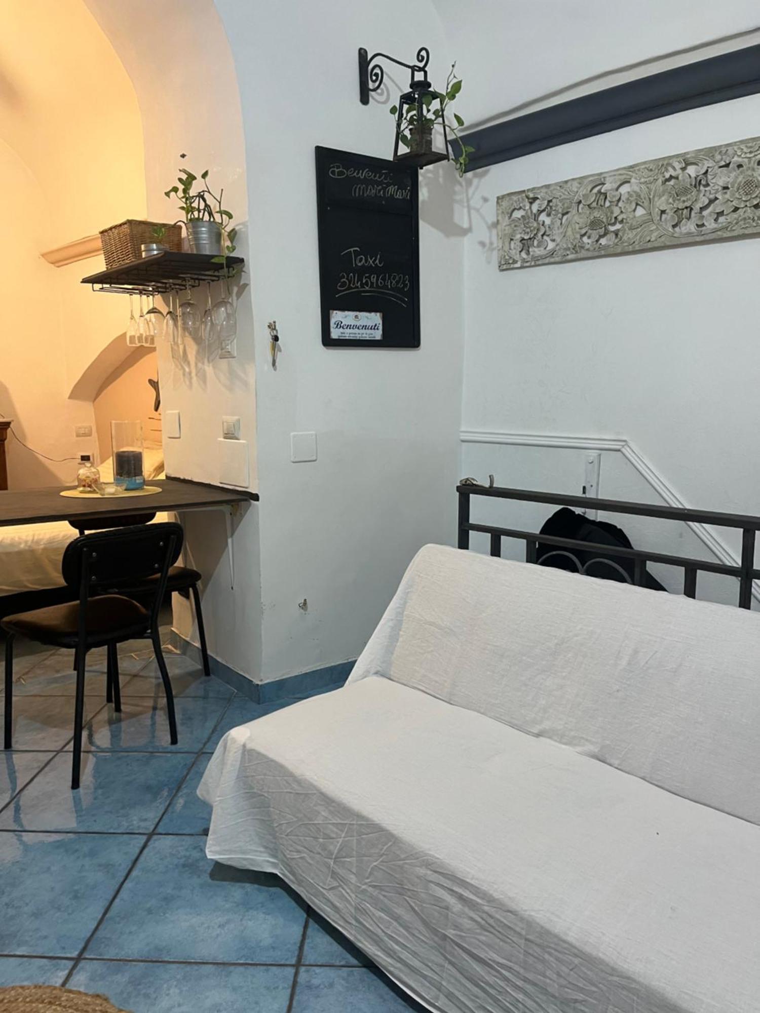 Mari Mari Appartement Napels Buitenkant foto